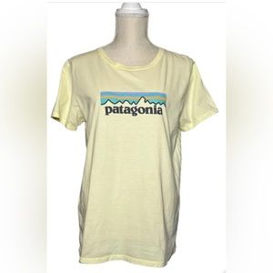 Patagonia women’s  P6 Pale Yellow Short Sleeve Tee Shirt Size Medium